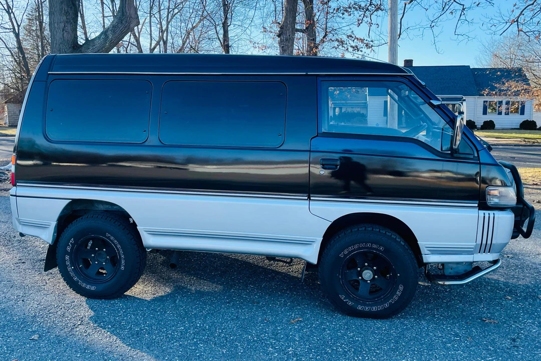 1996 Mitsubishi Delica 3rd Gen - Image 3 of 31