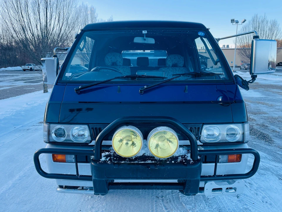 1996 Mitsubishi Delica 3rd Gen - Image 7 of 31