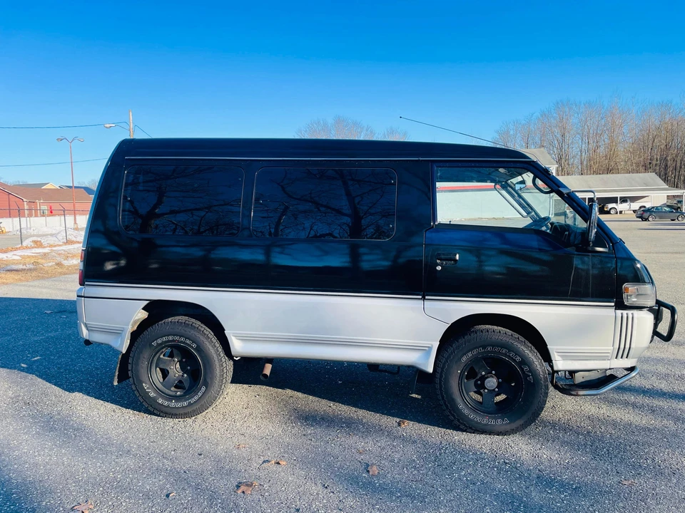 1996 Mitsubishi Delica 3rd Gen - Image 22 of 31