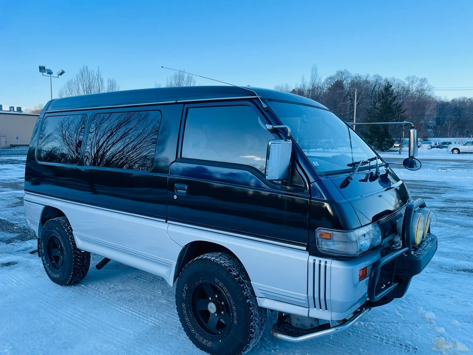 1996 Mitsubishi Delica 3rd Gen - Image 24 of 31