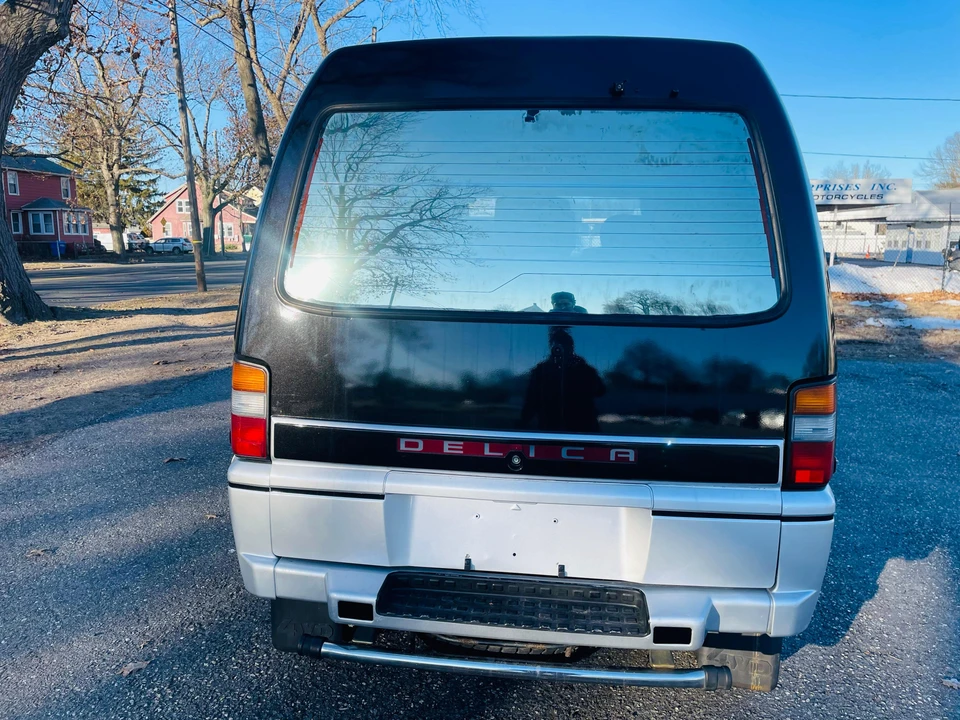 1996 Mitsubishi Delica 3rd Gen - Image 18 of 31