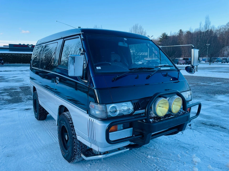 1996 Mitsubishi Delica 3rd Gen - Image 28 of 31