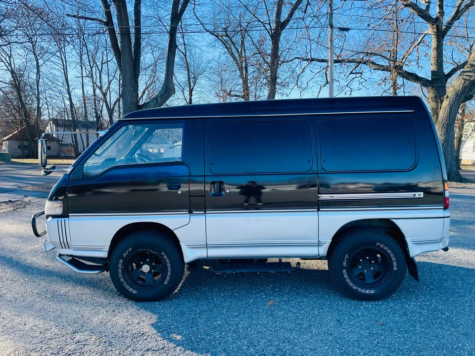 1996 Mitsubishi Delica 3rd Gen - Image 11 of 31
