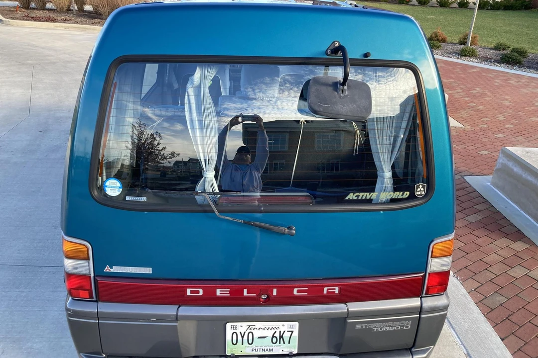 1993 Mitsubishi Delica 4th Gen - Image 5 of 31