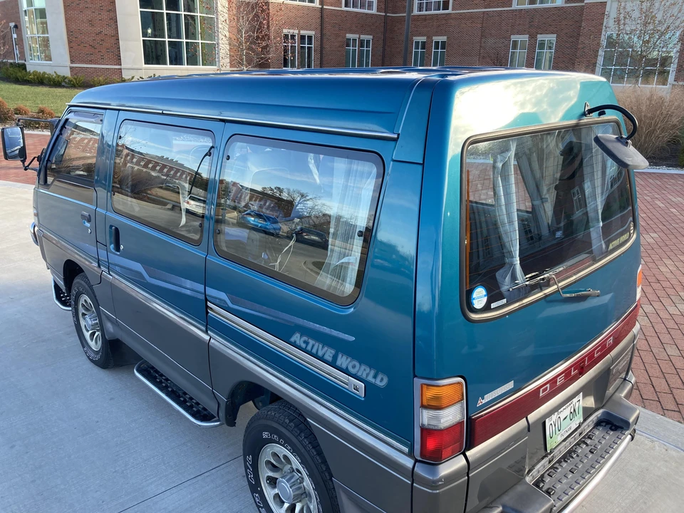 1993 Mitsubishi Delica 4th Gen - Image 14 of 31