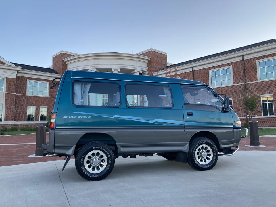 1993 Mitsubishi Delica 4th Gen - Image 15 of 31