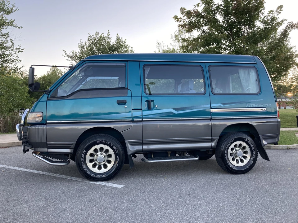 1993 Mitsubishi Delica 4th Gen - Image 11 of 31
