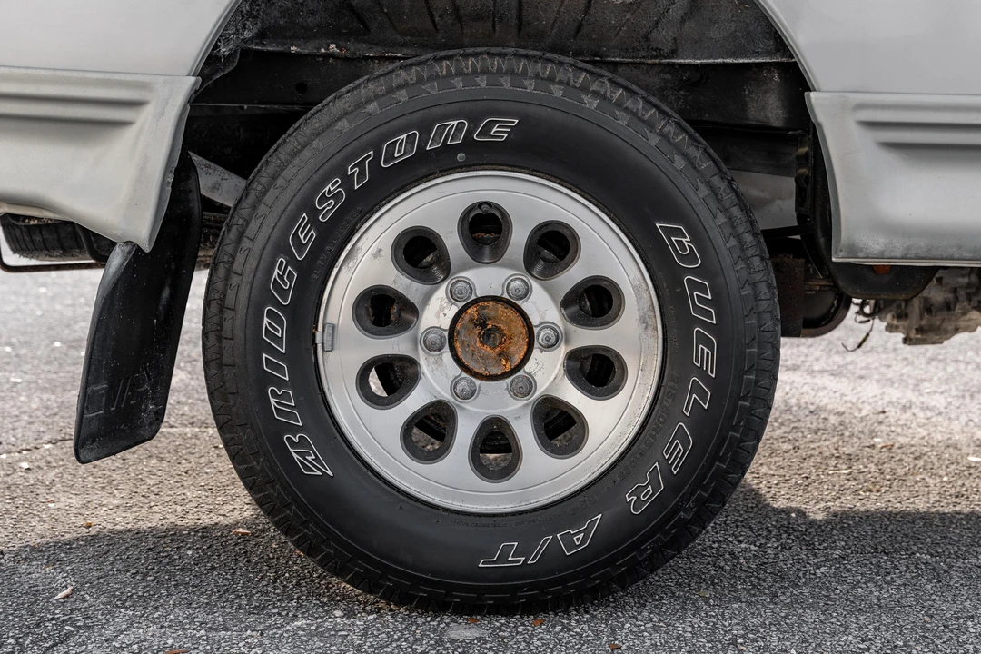 1996 Mitsubishi Delica 4th Gen - Image 28 of 31