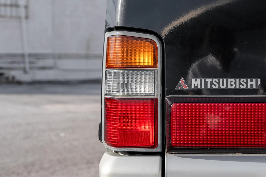 1996 Mitsubishi Delica 4th Gen - Image 18 of 31