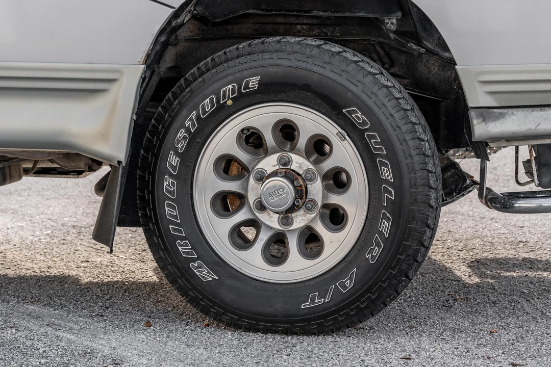 1996 Mitsubishi Delica 4th Gen - Image 29 of 31