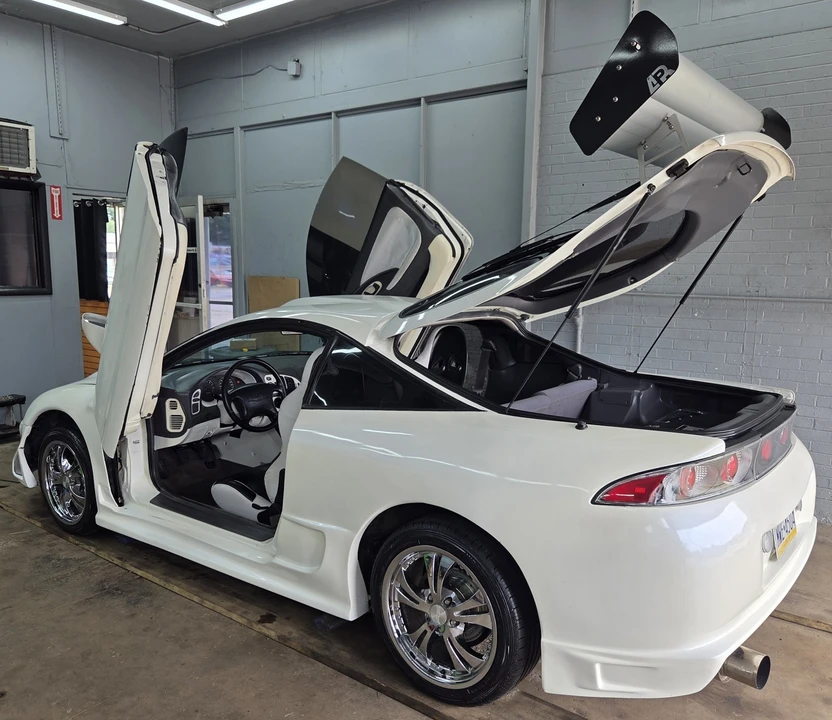 1996 Mitsubishi Eclipse 2nd Gen - Image 7 of 31