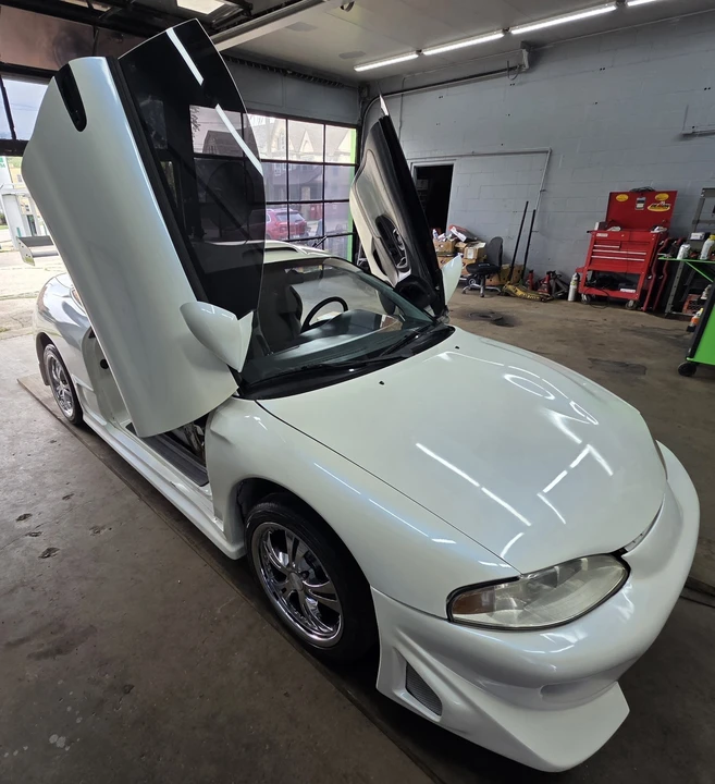 1996 Mitsubishi Eclipse 2nd Gen - Image 10 of 31