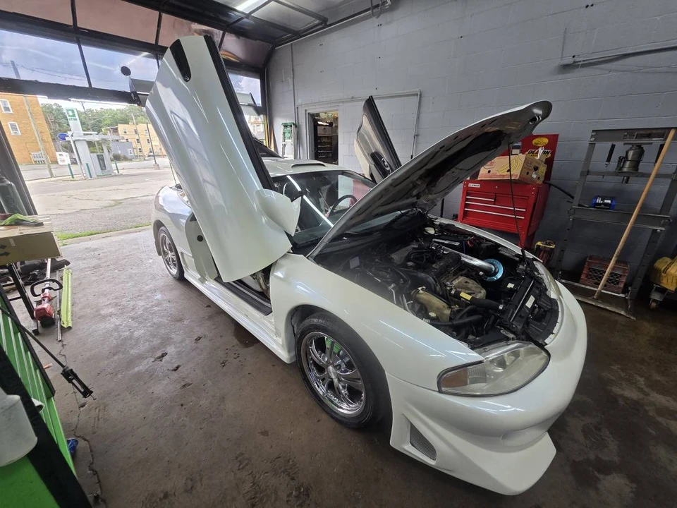 1996 Mitsubishi Eclipse 2nd Gen - Image 12 of 24