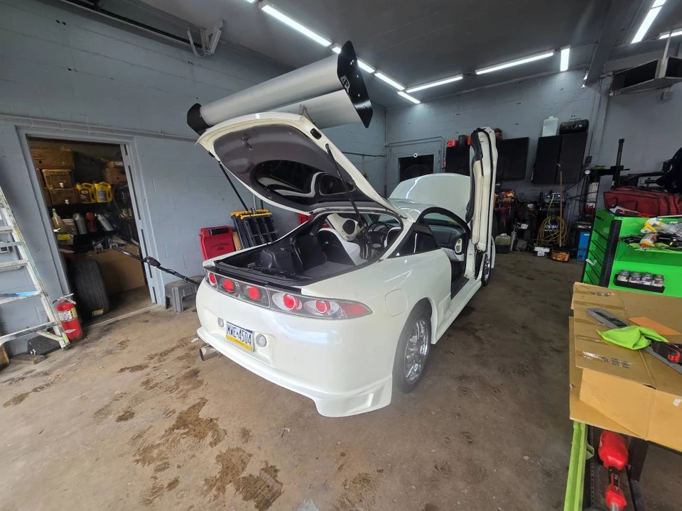 1996 Mitsubishi Eclipse 2nd Gen - Image 23 of 24