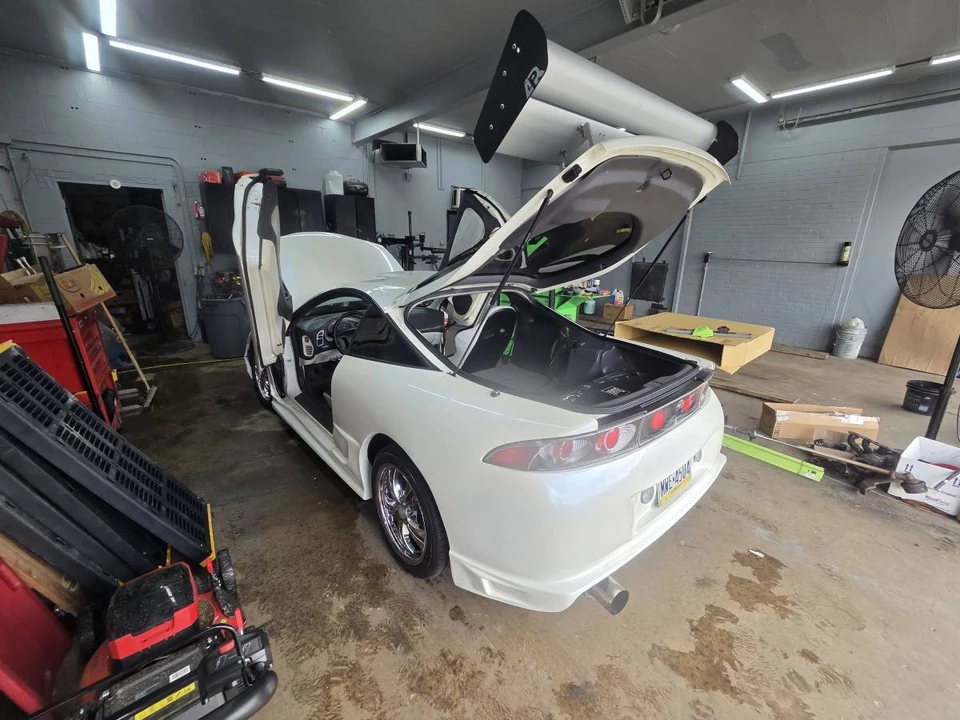 1996 Mitsubishi Eclipse 2nd Gen - Image 15 of 24