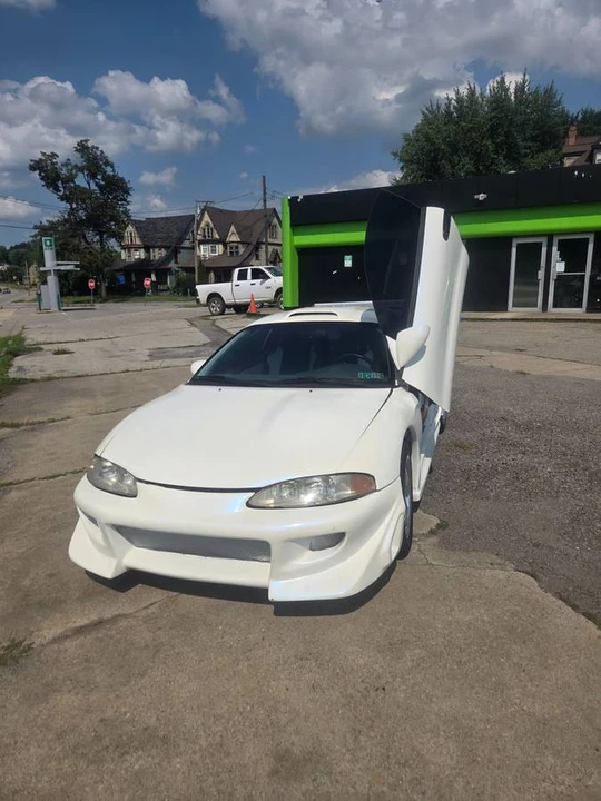 1996 Mitsubishi Eclipse 2nd Gen - Image 2 of 24