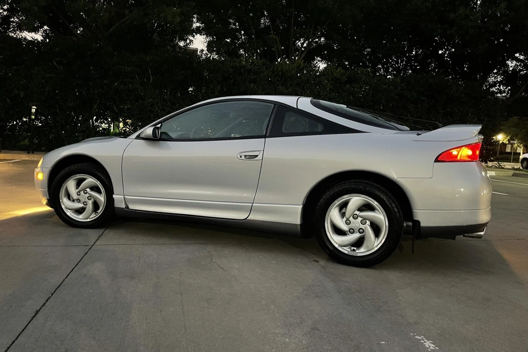 1996 Mitsubishi Eclipse 2nd Gen - Image 13 of 31