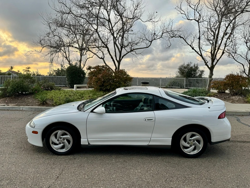 1996 Mitsubishi Eclipse 2nd Gen - Image 13 of 31