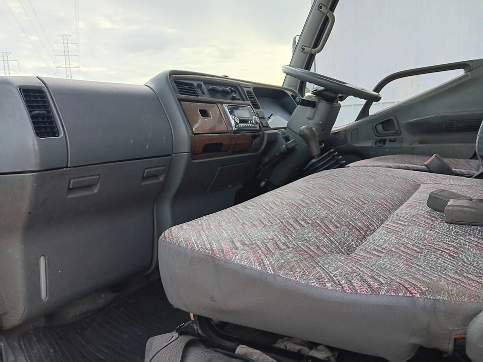 1996 Mitsubishi Fuso Canter 6th Gen - Image 26 of 31