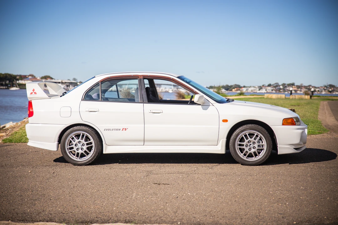 1996 Mitsubishi Lancer Evolution IV 6th Gen - Image 8 of 31