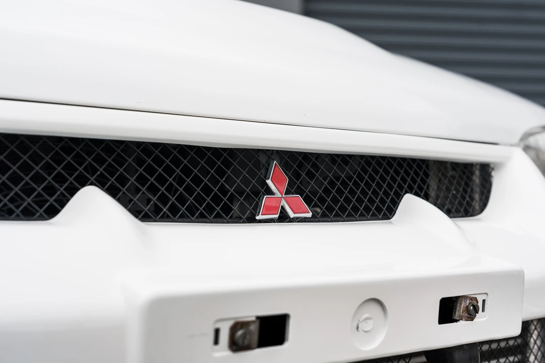 1996 Mitsubishi Lancer Evolution IV 6th Gen - Image 24 of 31