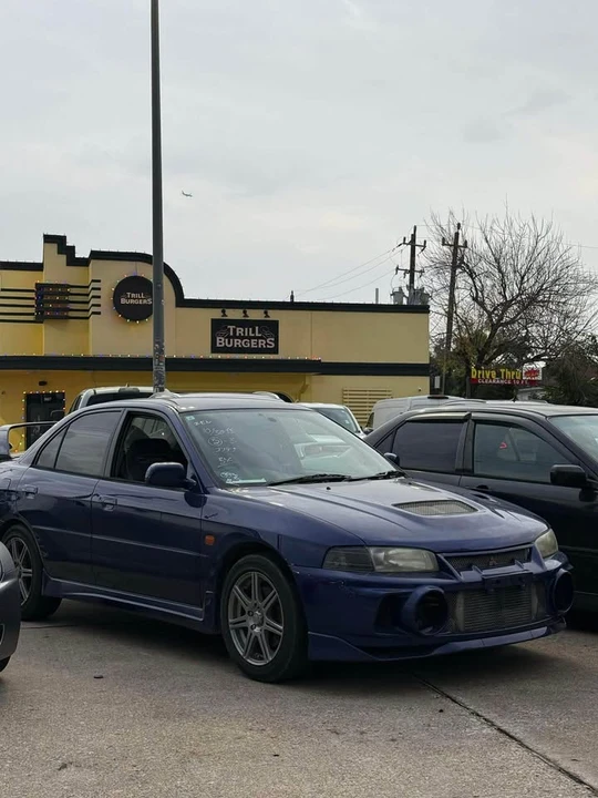 1996 Mitsubishi Lancer Evolution IV 6th Gen - Image 11 of 19
