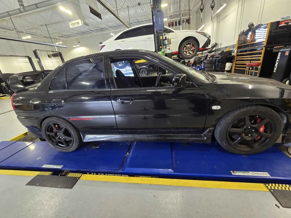 1996 Mitsubishi Lancer - Image 5 of 8