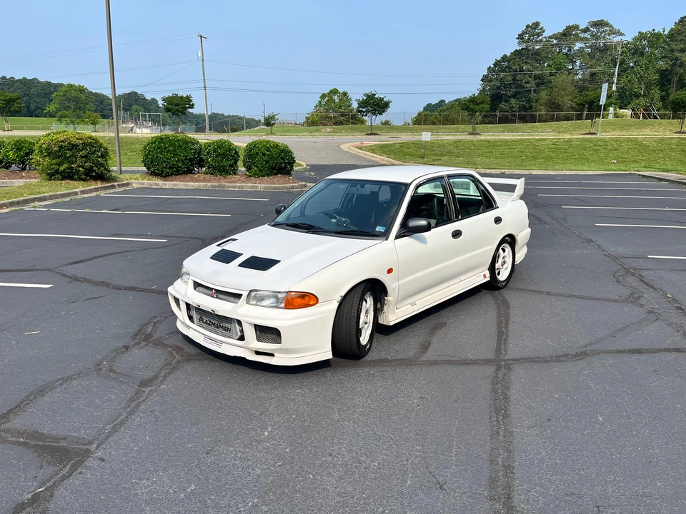 1996 Mitsubishi Lancer Evolution III 5th Gen - Image 10 of 31