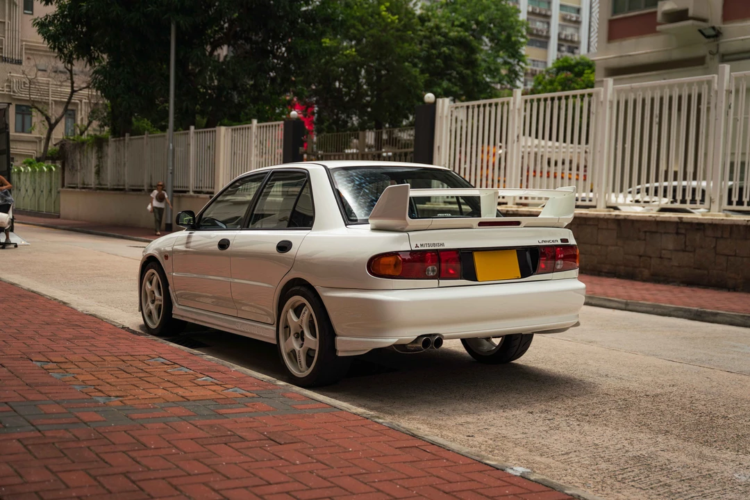 1996 Mitsubishi Lancer Evolution III 5th Gen - Image 7 of 31