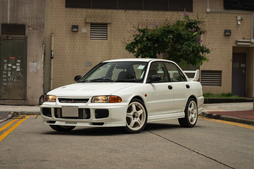 1996 Mitsubishi Lancer Evolution III 5th Gen - Image 9 of 31