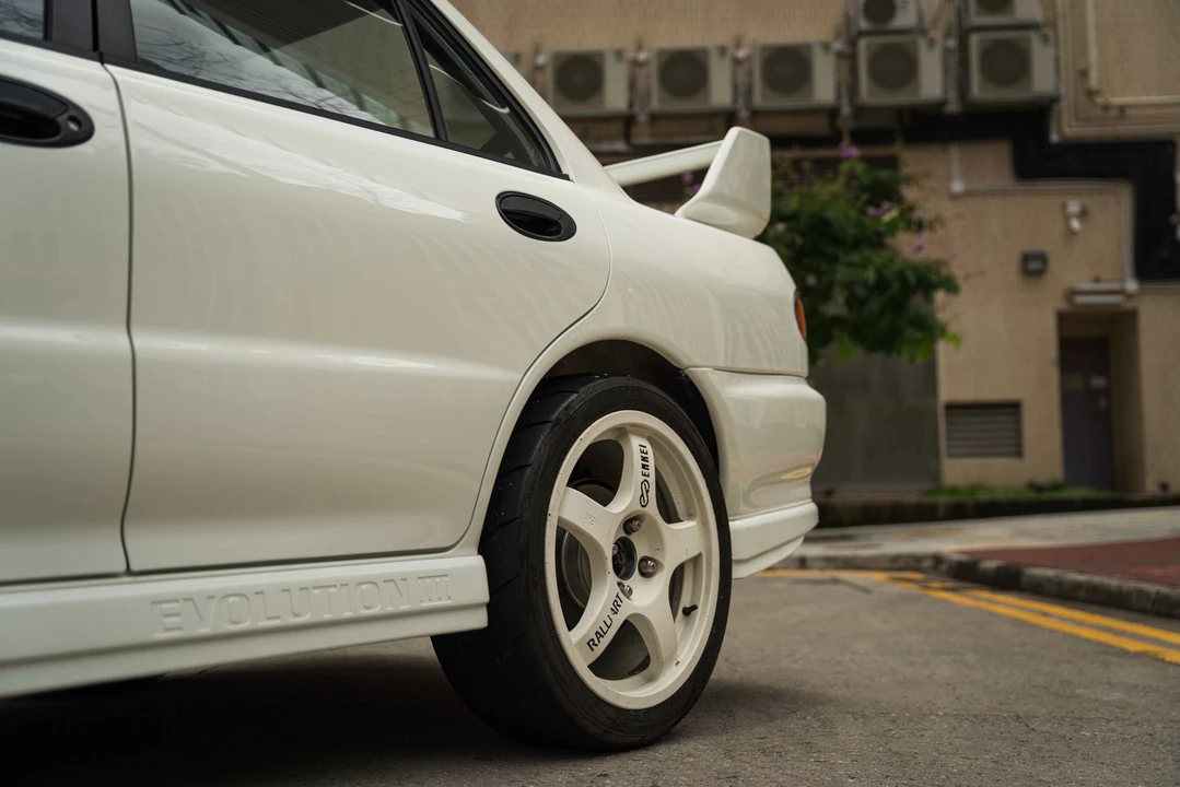 1996 Mitsubishi Lancer Evolution III 5th Gen - Image 30 of 31