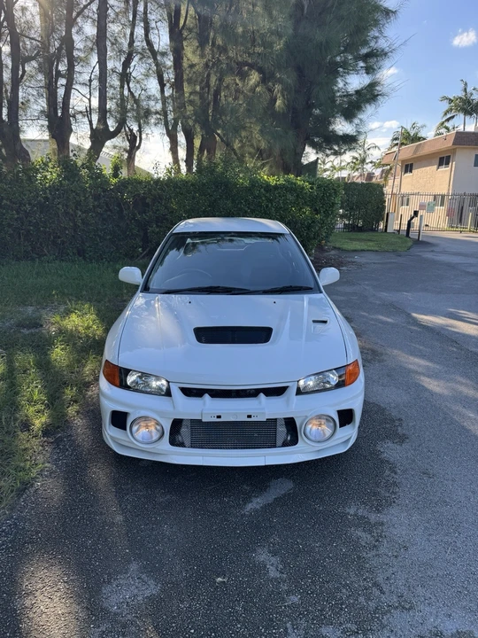 1996 Mitsubishi Lancer Evolution IV 6th Gen - Image 5 of 11