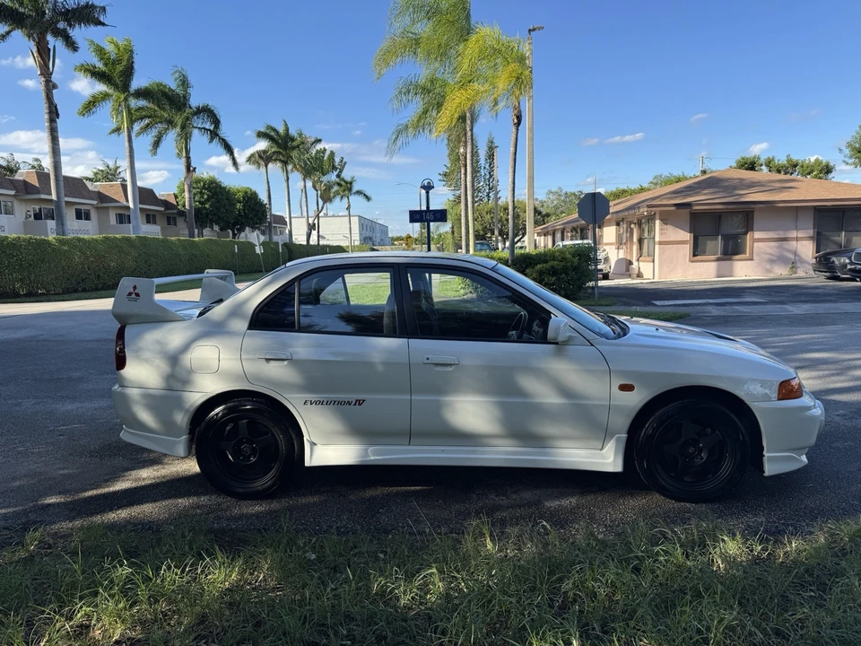 1996 Mitsubishi Lancer Evolution IV 6th Gen - Image 7 of 11