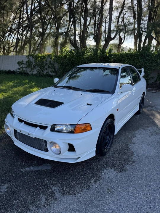 1996 Mitsubishi Lancer Evolution IV 6th Gen - Image 8 of 11