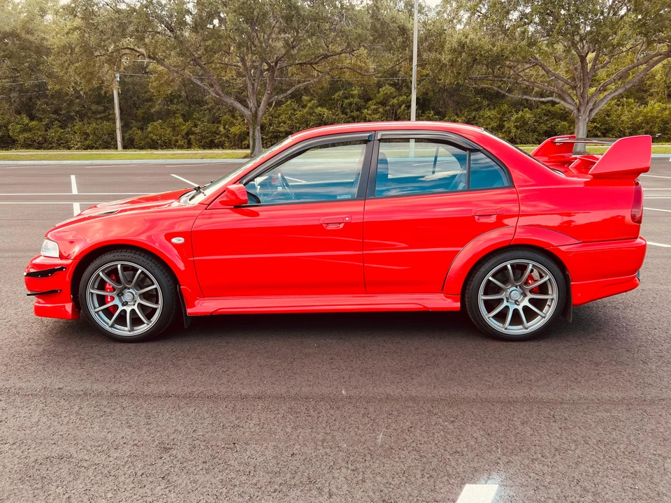 1996 Mitsubishi Lancer Evolution IV 6th Gen - Image 17 of 31