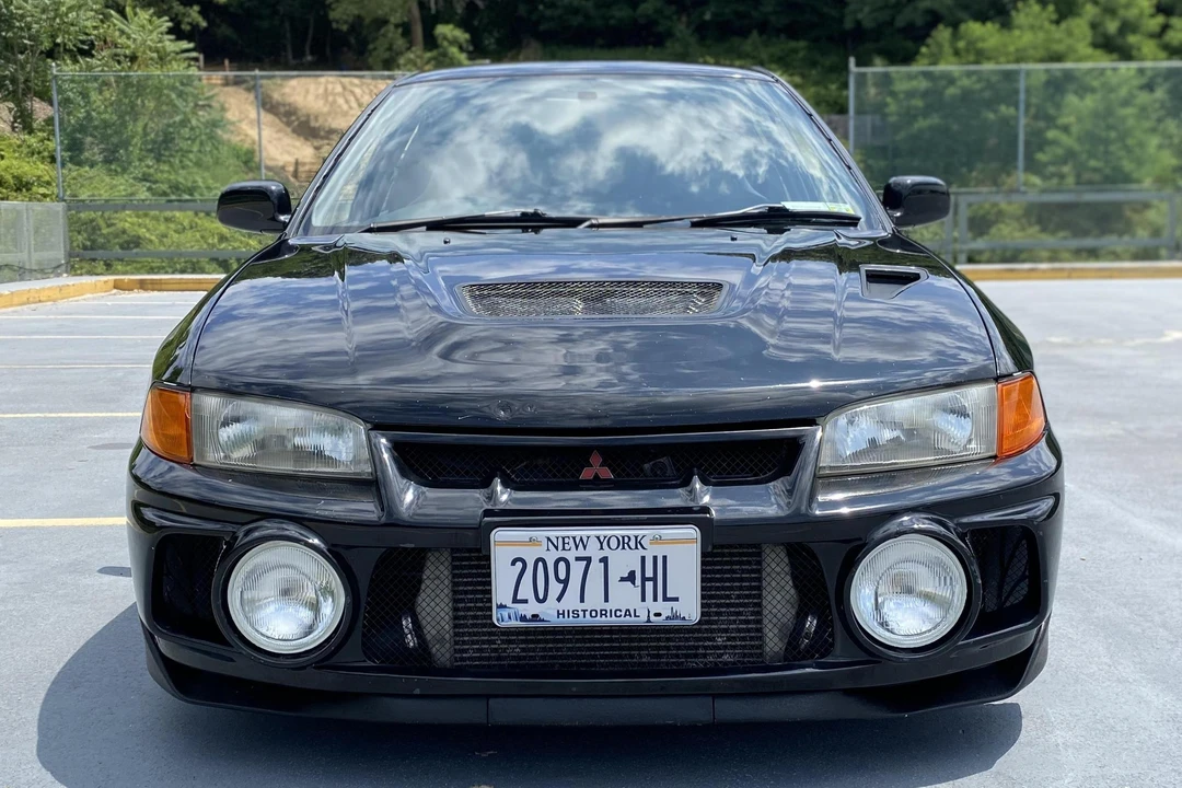 1996 Mitsubishi Lancer Evolution IV 6th Gen - Image 2 of 31