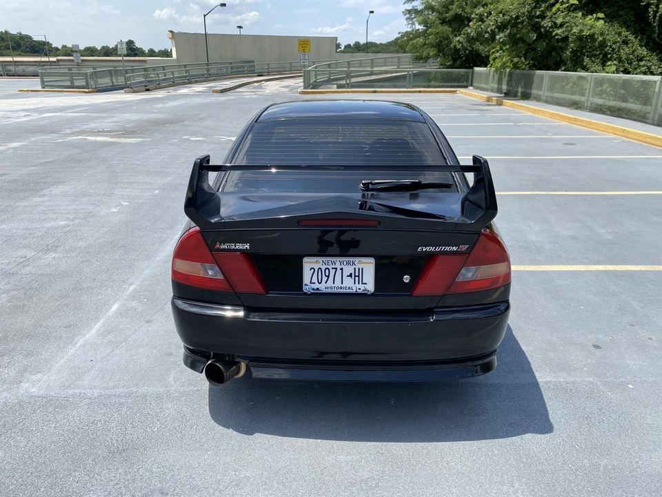 1996 Mitsubishi Lancer Evolution IV 6th Gen - Image 24 of 31