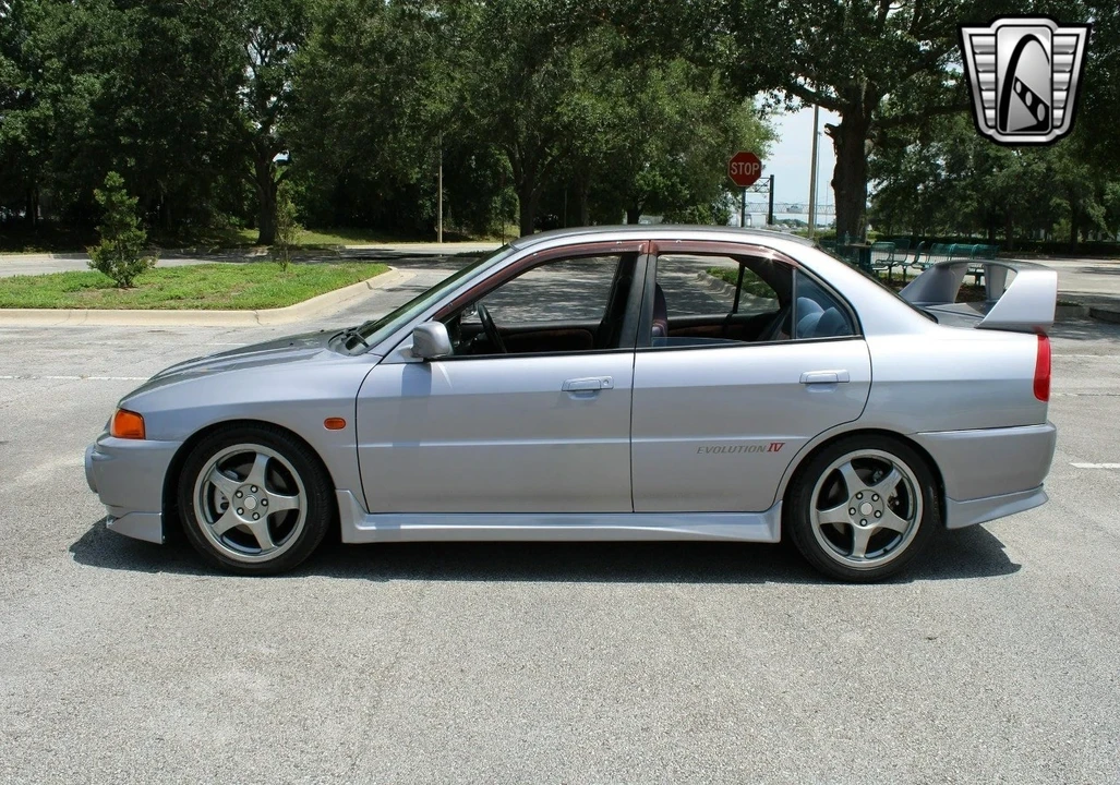 1996 Mitsubishi Lancer Evolution IV 6th Gen - Image 15 of 21