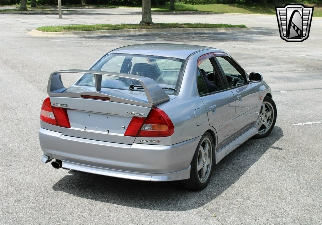 1996 Mitsubishi Lancer Evolution IV 6th Gen - Image 9 of 12