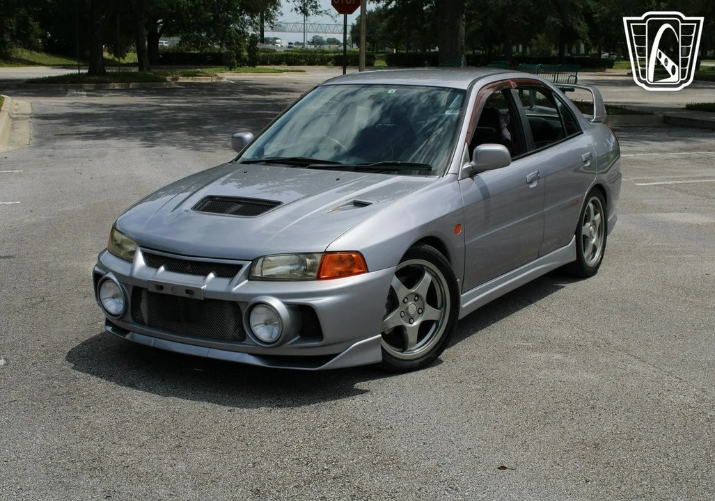 1996 Mitsubishi Lancer Evolution IV 6th Gen - Image 8 of 12