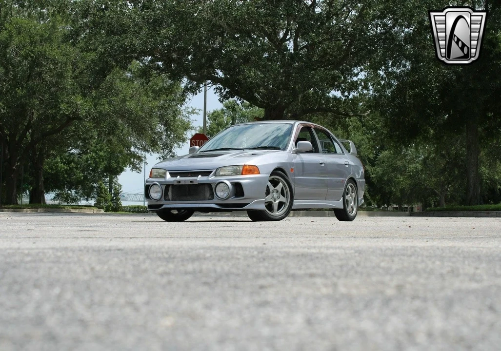 1996 Mitsubishi Lancer Evolution IV 6th Gen - Image 3 of 12