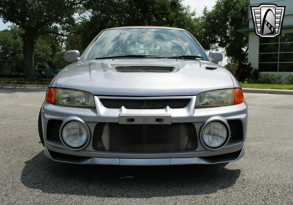 1996 Mitsubishi Lancer Evolution IV 6th Gen - Image 12 of 12