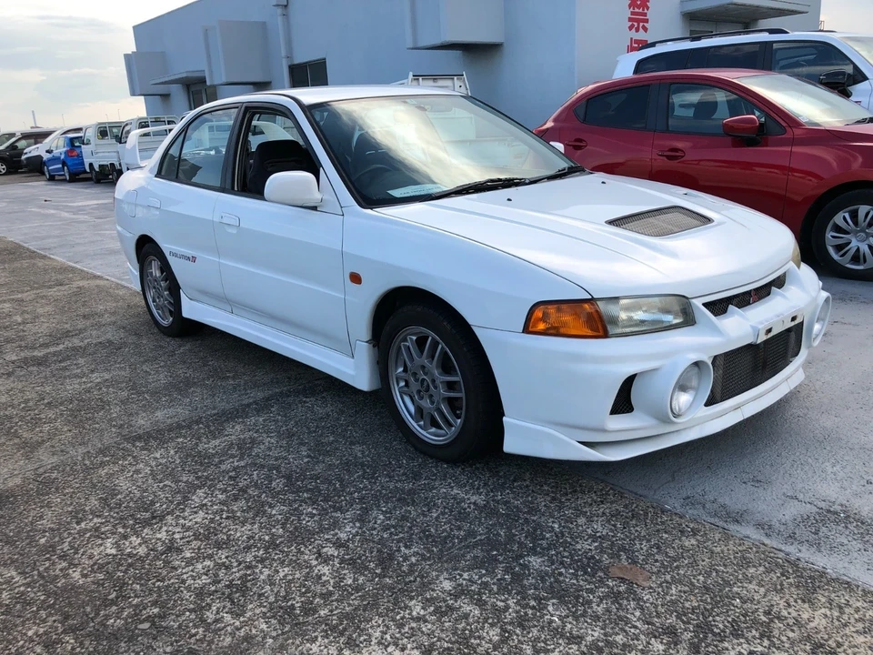 1996 Mitsubishi Lancer Evolution IV 6th Gen - Image 4 of 21