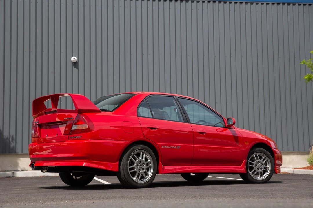 1996 Mitsubishi Lancer Evolution IV 6th Gen - Image 14 of 31