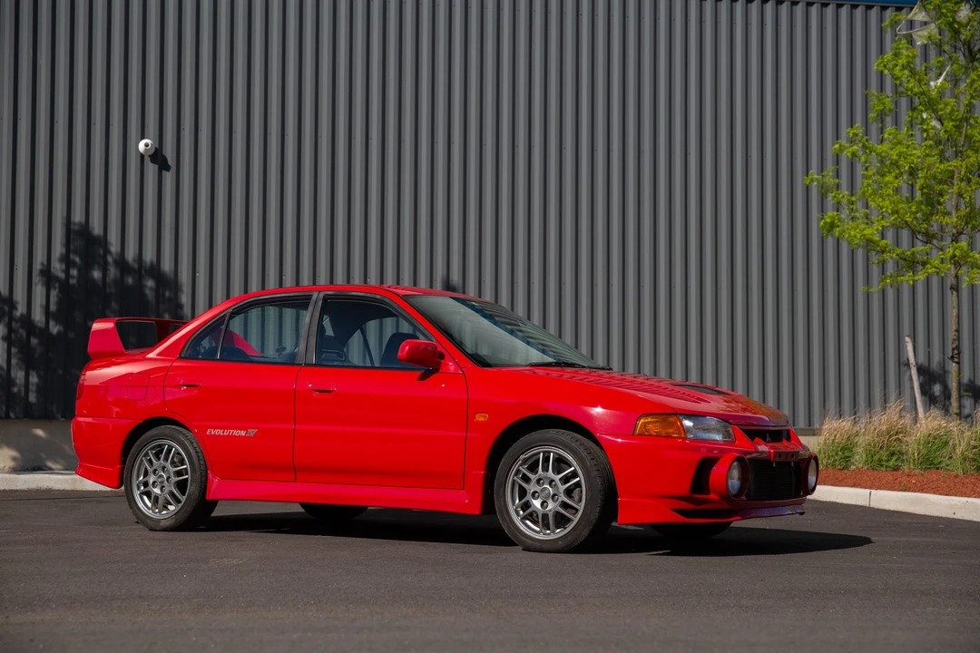 1996 Mitsubishi Lancer Evolution IV 6th Gen - Image 17 of 31