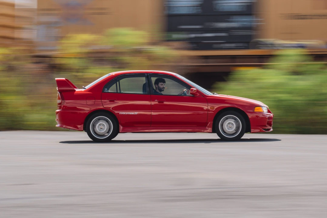 1996 Mitsubishi Lancer Evolution IV 6th Gen - Image 25 of 31