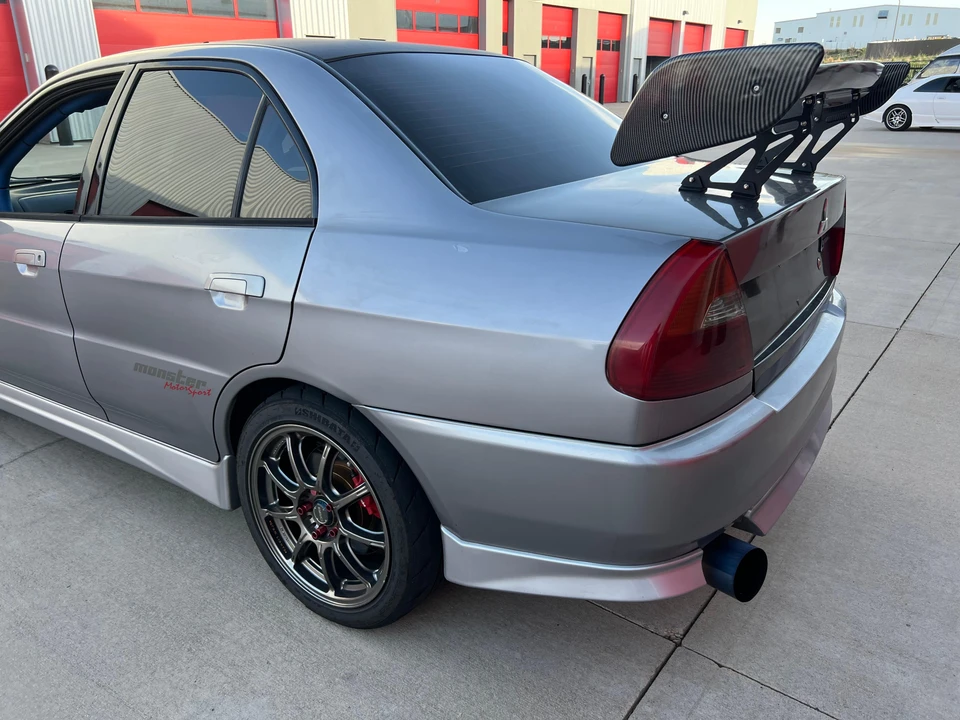 1996 Mitsubishi Lancer Evolution IV 6th Gen - Image 18 of 31