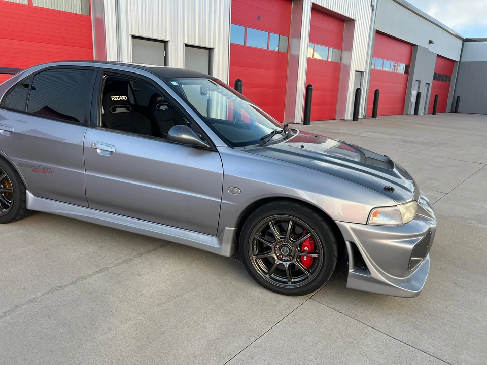 1996 Mitsubishi Lancer Evolution IV 6th Gen - Image 26 of 31