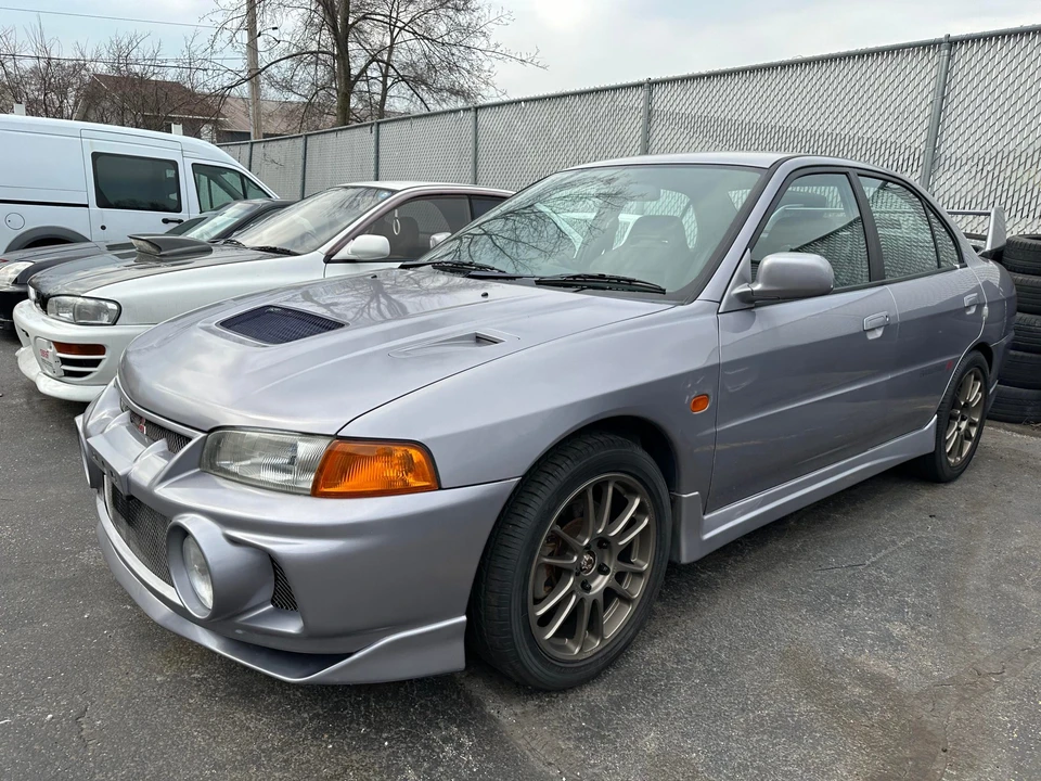 1996 Mitsubishi Lancer Evolution IV 6th Gen - Image 22 of 31