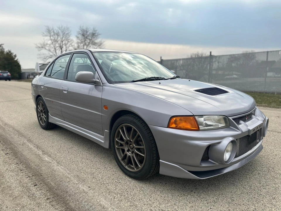 1996 Mitsubishi Lancer Evolution IV 6th Gen - Image 9 of 31